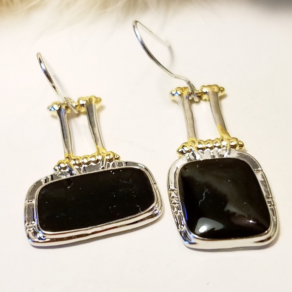 Boho earrings in unique silver setting - Picture 2 of 6